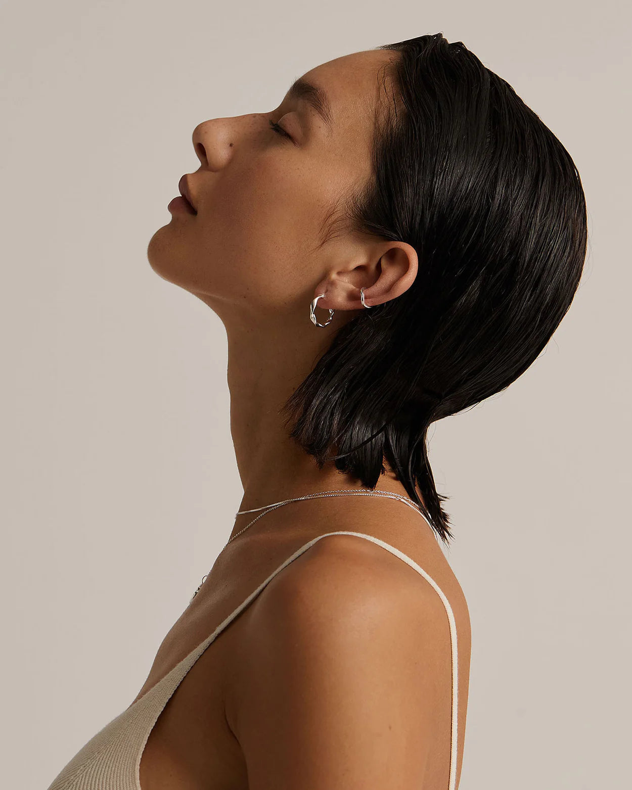 Wave Chunky Heart Hoops