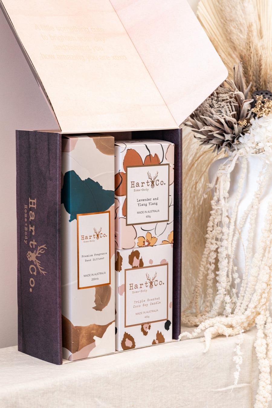 Gift Box: 2 Large Candles & Reed Diffuser 50% OFF